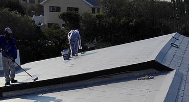 High Pressure cleaning of Tiled Roof